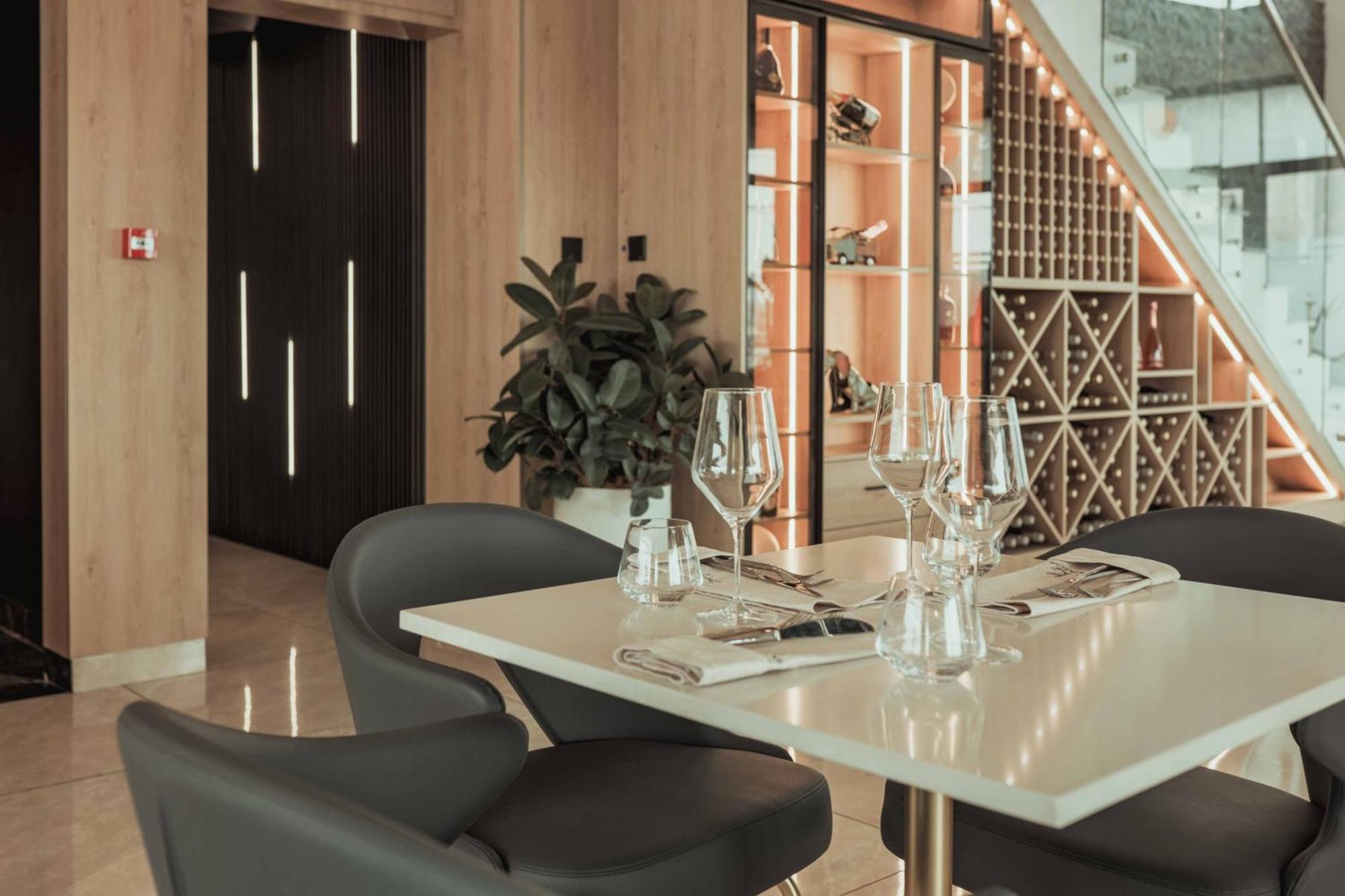 Accra Luxury Apartments @ The Signature Exteriör bild